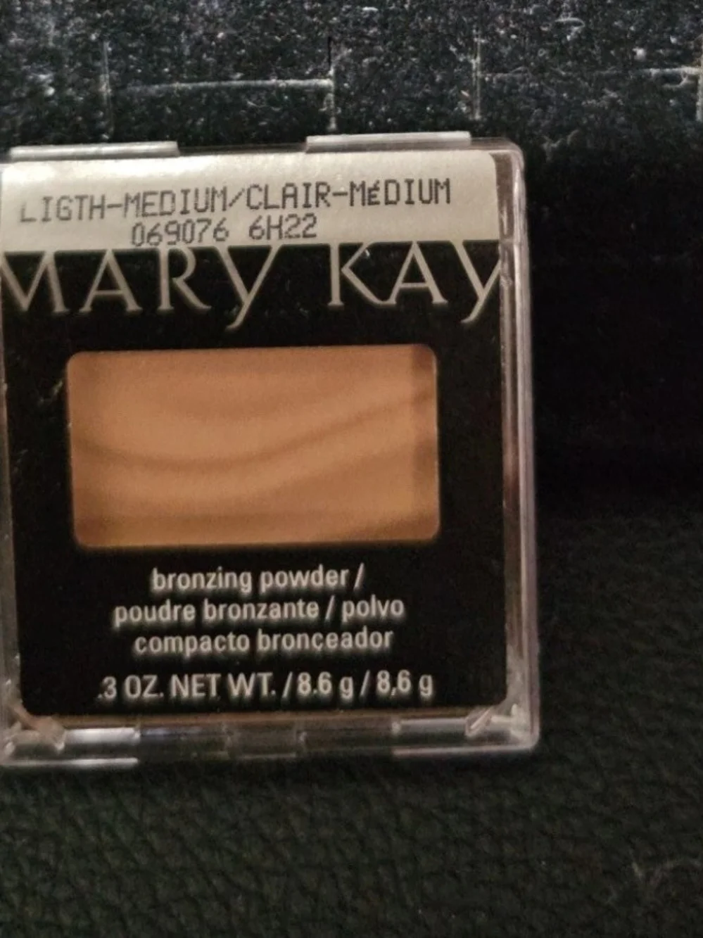 Mary Kay Bronzing Powder Light-Medium Warm Tan